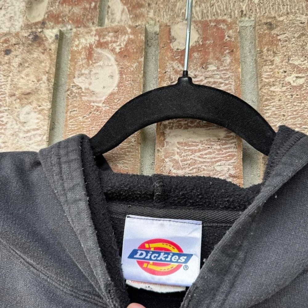 BLACK DICKIES MENDED PULLOVER GRAPHIC HOODIE - Picture 2 of 5
